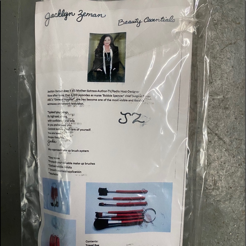 Jacklyn Zeman 8 brushes in a ring